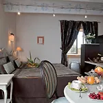 Le Castellas & - Pont Du Gard - Uzes 4*