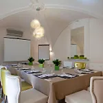 Otel Le Castellas & - Pont Du Gard - Uzes 4*