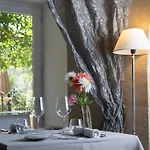 Le Castellas & - Pont Du Gard - Uzes Otel Collias