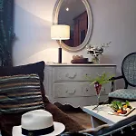 Le Castellas & - Pont Du Gard - Uzes Otel Collias