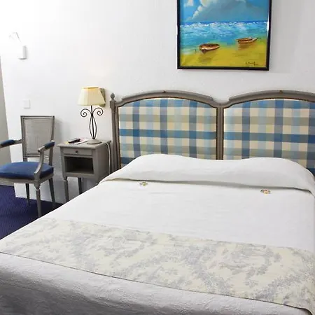 Hotel Le Castellas - Les Collectionneurs