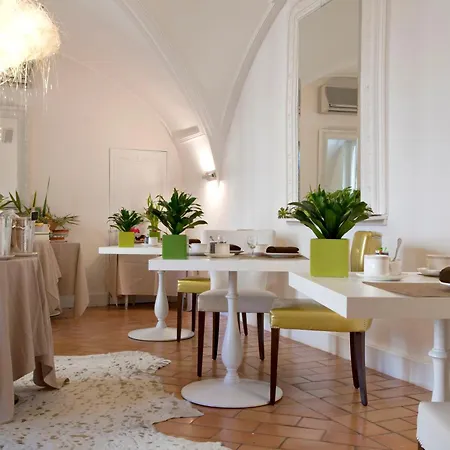 Hotel Le Castellas - Les Collectionneurs Collias