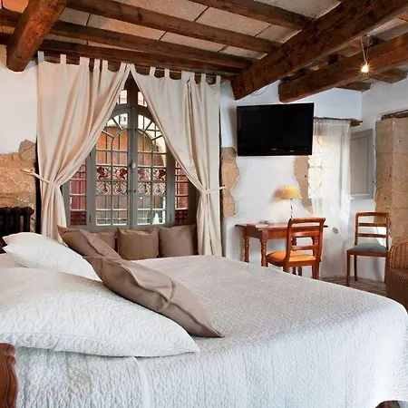 ホテル Le Castellas & - Teritoria 4*