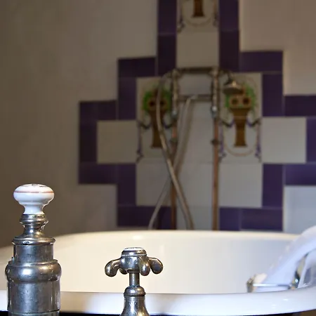 Le Castellas & - Teritoria 4*