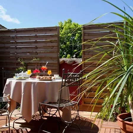 Le Castellas & - Pont Du Gard - Uzes Hotel