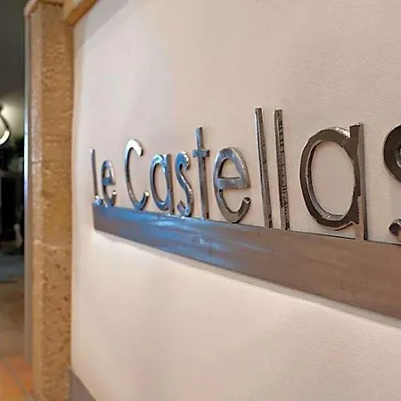 Hotel Le Castellas & - Pont Du Gard - Uzes
