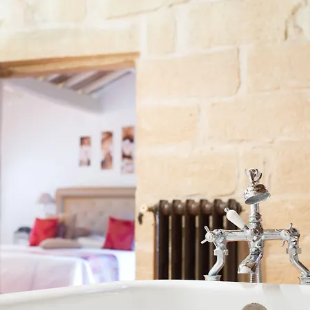 Hotel Le Castellas & - Pont Du Gard - Uzes Collias