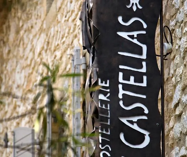 Le Castellas & - Pont Du Gard - Uzes 4* Collias