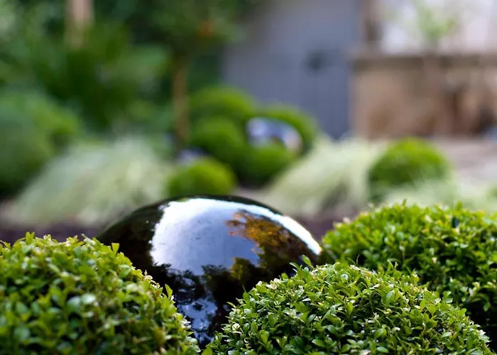 Hotel Le Castellas & - Pont Du Gard - Uzes