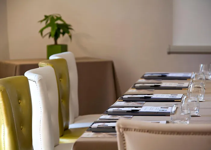 Le Castellas & - Pont Du Gard - Uzes