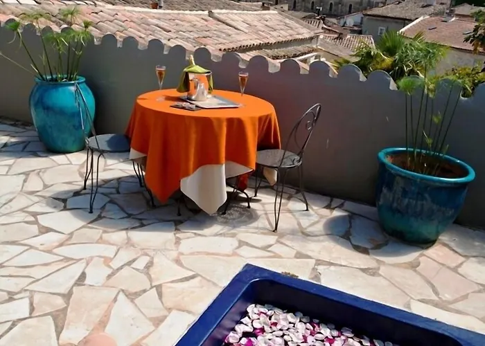 Le Castellas & - Pont Du Gard - Uzes