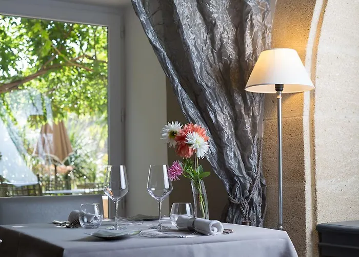 Le Castellas & - Pont Du Gard - Uzes Hotel Collias