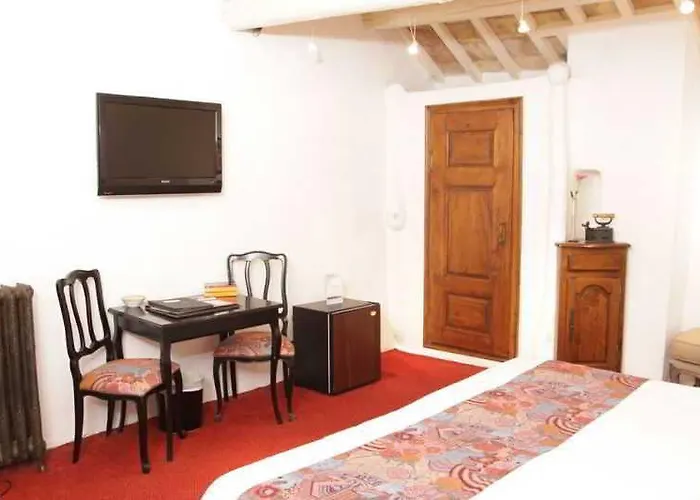 Le Castellas & - Pont Du Gard - Uzes Hotel 4*