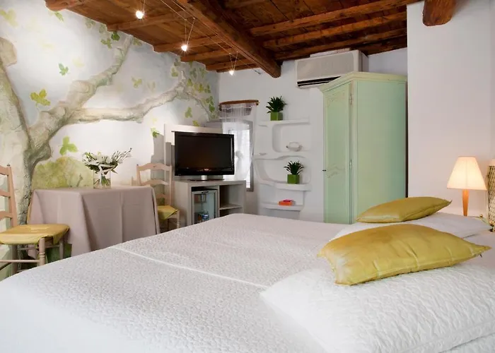 Le Castellas & - Pont Du Gard - Uzes Hotel 4*