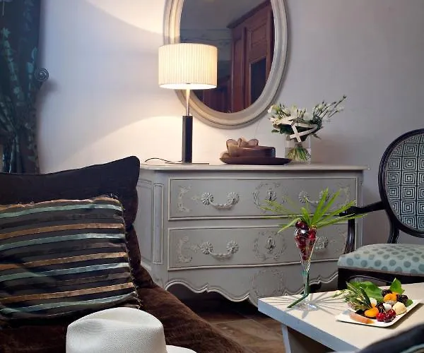 Le Castellas & - Pont Du Gard - Uzes Hotel Collias