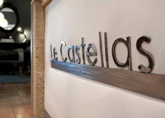 Le Castellas & - Pont Du Gard - Uzes 4*